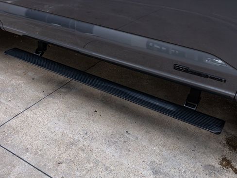 Used 2025 Ford F350 Platinum w/ Platinum Plus Package image 13