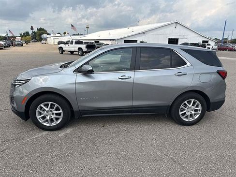 Used 2024 Chevrolet Equinox LT w/ LPO, Floor Liner Package FWD image 52