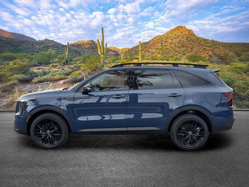 Certified 2025 Kia Sorento X-Line EX AWD/4WD image 7