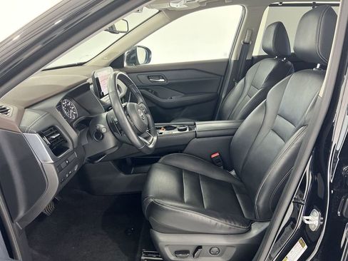 Used 2023 Nissan Rogue SL w/ SL Premium Package image 19