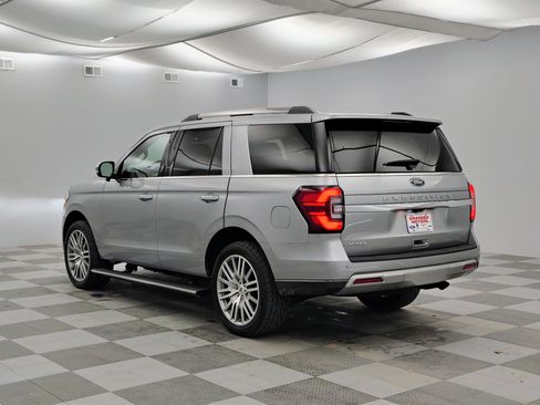 Used 2023 Ford Expedition Limited AWD/4WD image 9