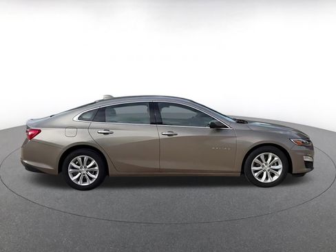 Used 2023 Chevrolet Malibu LT FWD image 16
