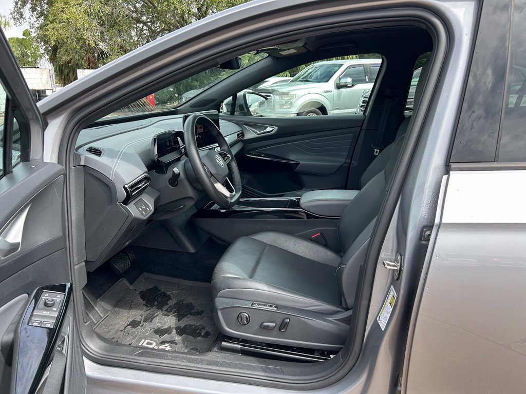 Used 2023 Volkswagen ID.4 S RWD image 15