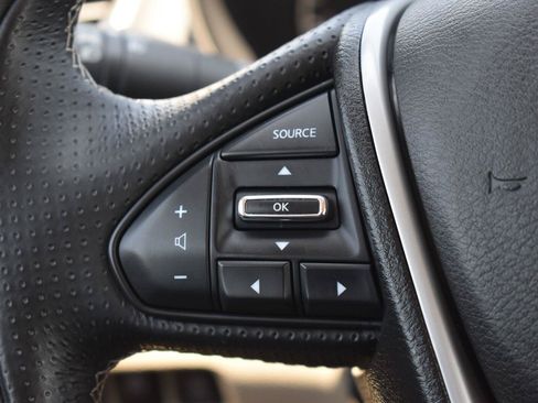 Used 2017 Nissan Maxima Platinum w/ Interior Lighting Package FWD image 6