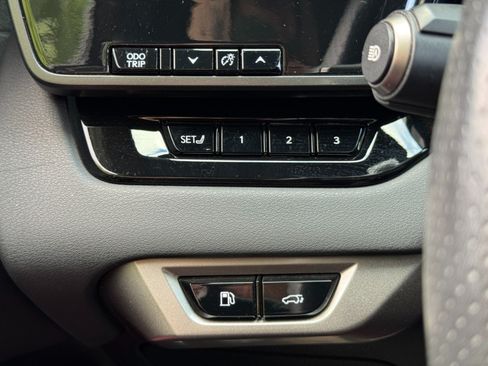 Used 2023 Lexus RX 500h F Sport AWD/4WD image 18