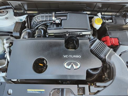 Used 2024 INFINITI QX50 Luxe AWD/4WD image 9