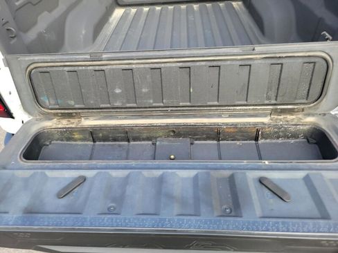 Used 2023 GMC Canyon AT4 w/ AT4 Premium Package image 8