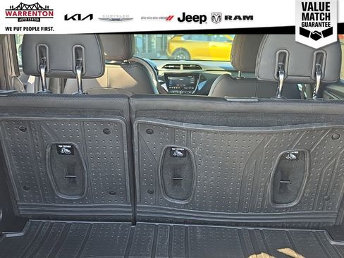 Used 2021 Chevrolet TrailBlazer RS w/ Sun and Liftgate Package AWD/4WD image 11