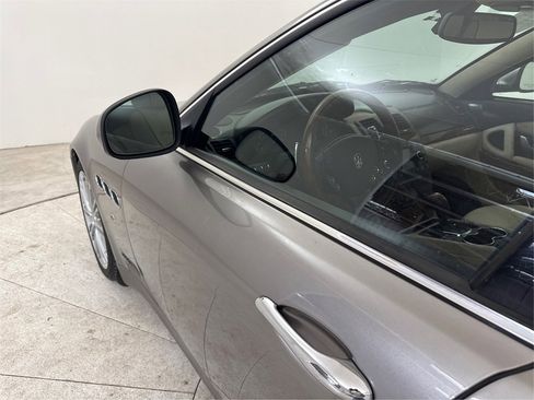 Used 2010 Maserati Quattroporte S image 17