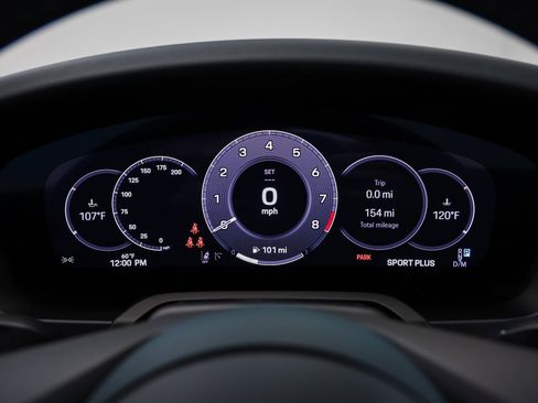 Used 2025 Porsche 911 Carrera image 40