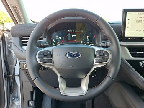 New 2026 Ford Explorer Active AWD/4WD image 19