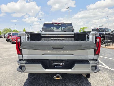 Used 2024 GMC Sierra 3500 Denali w/ Denali Reserve Package AWD/4WD image 16