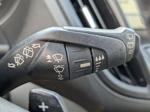 Used 2017 Ford Escape SE w/ SE Leather Comfort Package image 25