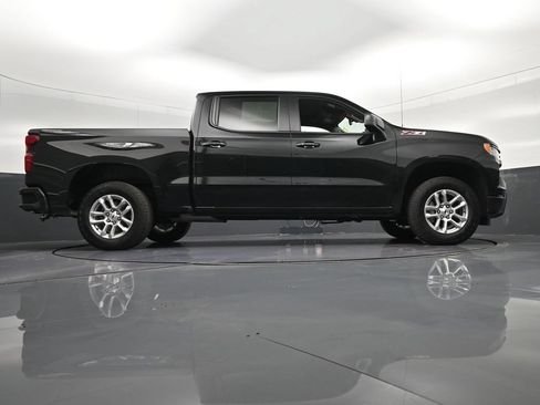 Used 2024 Chevrolet Silverado 1500 RST w/ Z71 Off-Road Package AWD/4WD image 24