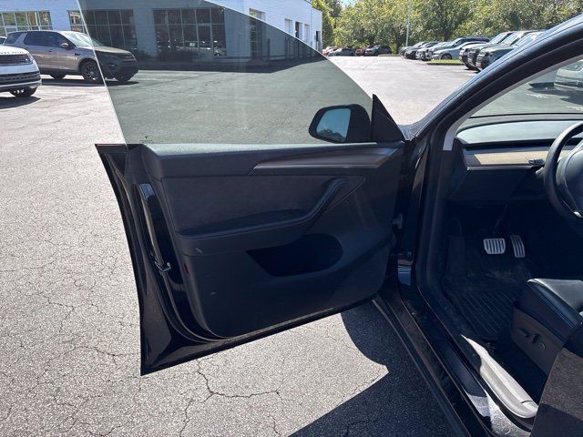 Used 2023 Tesla Model Y Performance AWD/4WD image 9