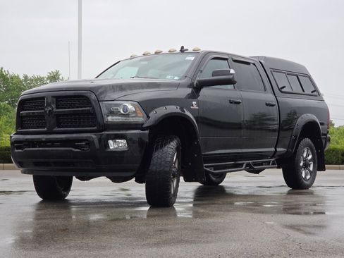 Used 2015 RAM 2500 Laramie w/ Black Appearance Group AWD/4WD image 13