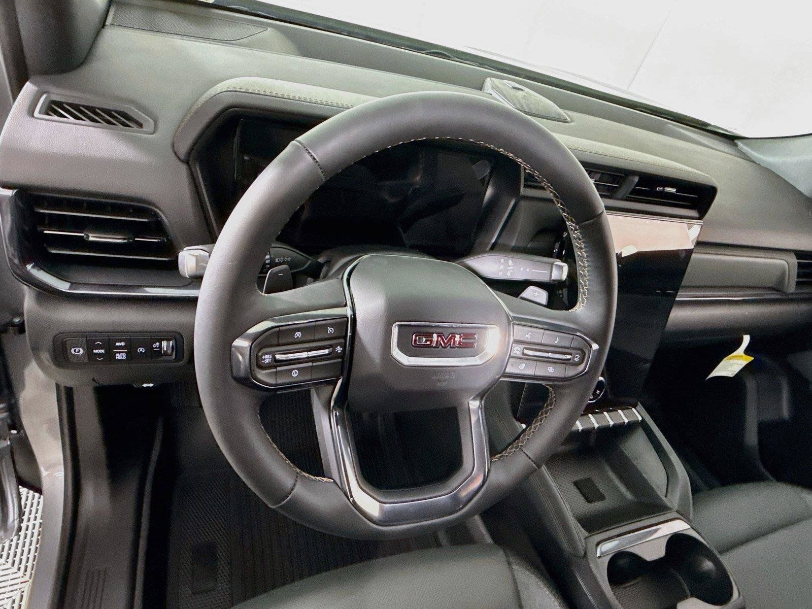 New 2027 GMC Terrain AT4 w/ Convenience Package III AWD/4WD image 5