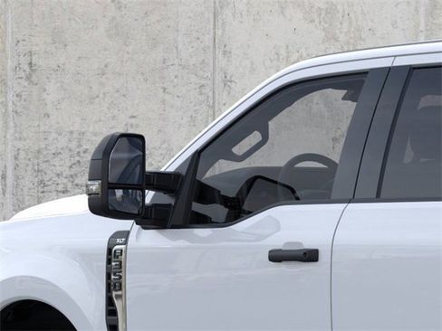 New 2026 Ford F350 XLT image 20