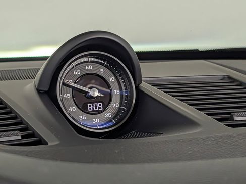 Certified 2025 Porsche 911 Carrera image 31