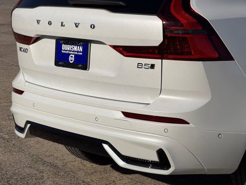 New 2026 Volvo XC60 B5 Ultra image 8