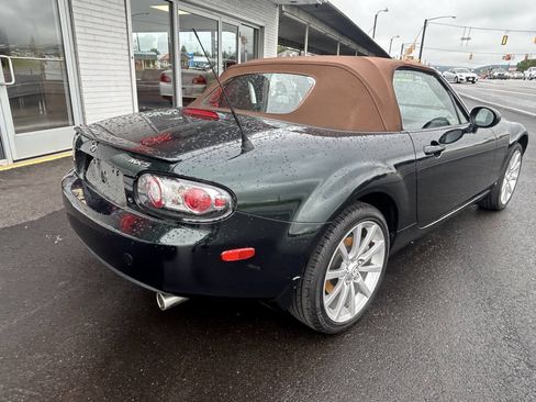 Used 2008 MAZDA MX-5 Miata Grand Touring w/ Premium Pkg RWD image 4