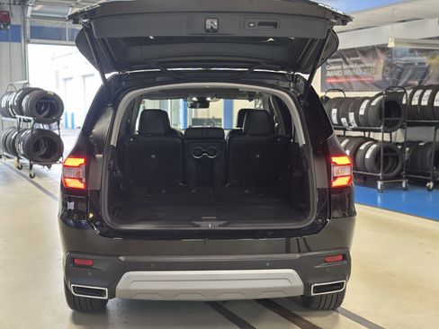 Used 2023 Honda Pilot Elite image 5