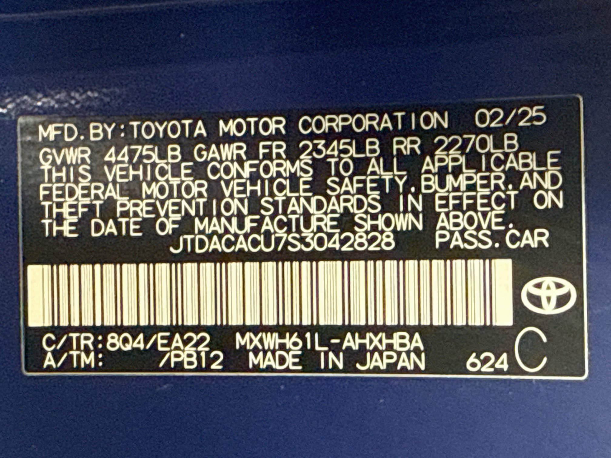 Certified 2025 Toyota Prius Plug-In Hybrid w/ Limited Premium Package FWD image 30