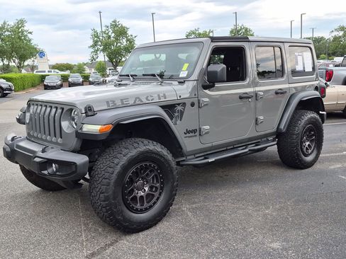 Used 2022 Jeep Wrangler Unlimited Sport w/ Xtreme Recon 35" Tire Package AWD/4WD image 5