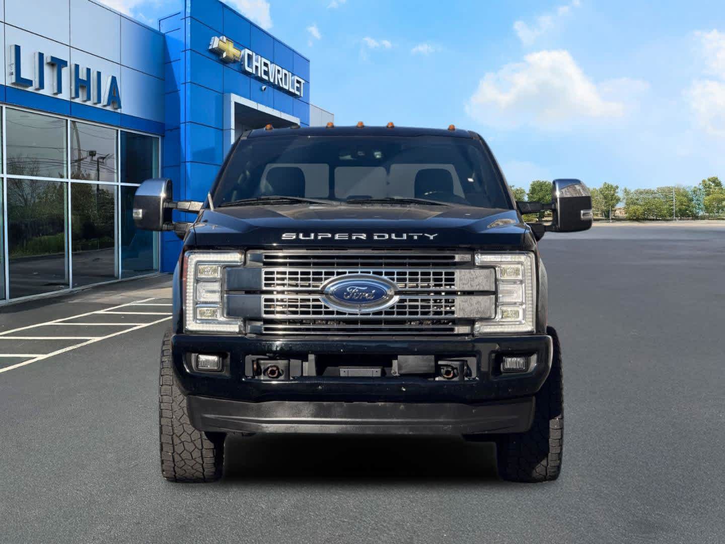 Used 2017 Ford F350 Platinum w/ Platinum Ultimate Package AWD/4WD image 10