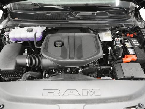 New 2025 RAM 1500 Laramie image 8