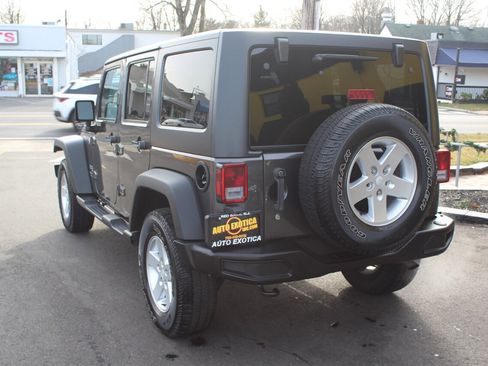 Used 2017 Jeep Wrangler Unlimited Sport w/ Quick Order Package 24S AWD/4WD image 2