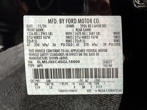 Used 2025 Lincoln Aviator Black Label w/ Jet Appearance Package AWD/4WD image 16