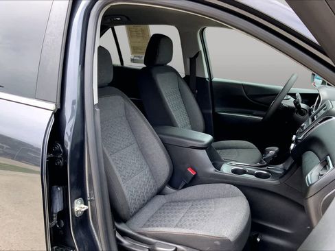 Used 2023 Chevrolet Equinox LT FWD image 9