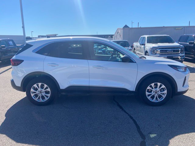 Used 2023 Ford Escape Active AWD/4WD image 4