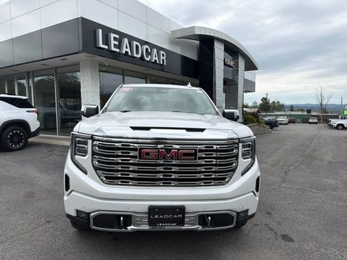 Used 2025 GMC Sierra 1500 Denali w/ Denali Reserve Package AWD/4WD image 8