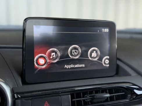 Used 2018 MAZDA MX-5 Miata RF Grand Touring image 25