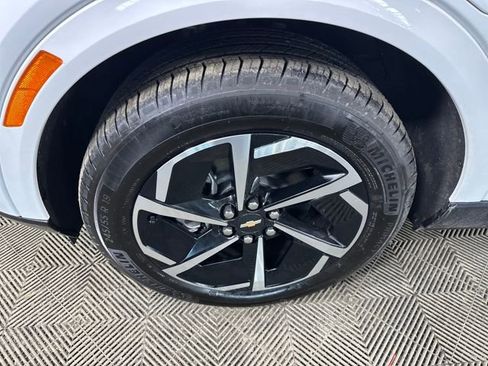 Used 2024 Chevrolet Equinox EV LT image 10