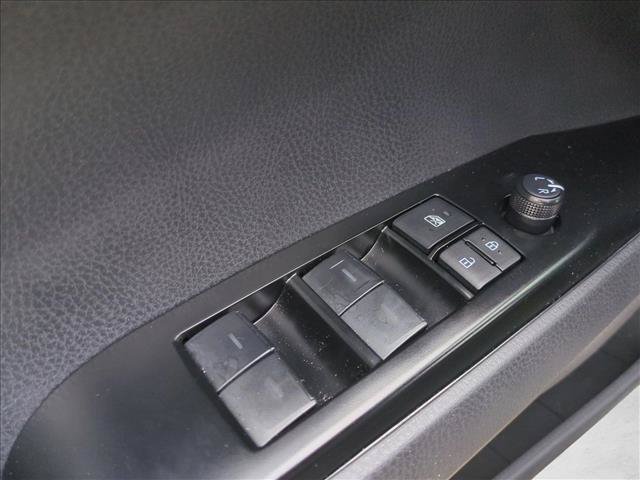 Used 2026 Toyota Camry SE FWD image 12