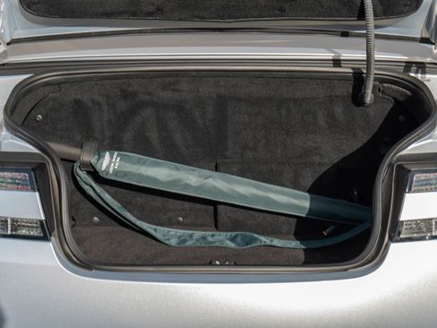 Used 2016 Aston Martin DB9 GT image 33