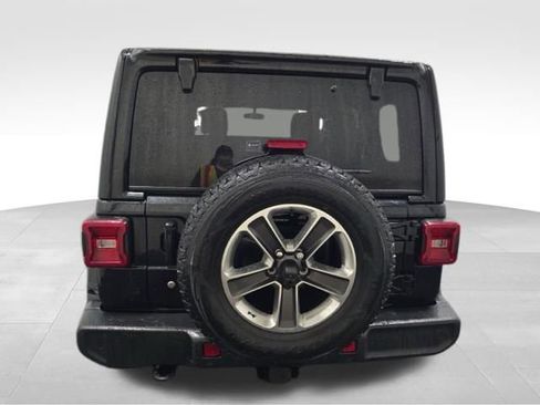 Used 2019 Jeep Wrangler Unlimited Sahara w/ Dual Top Group image 4