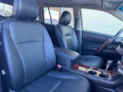 Used 2013 Toyota Highlander Limited FWD image 12