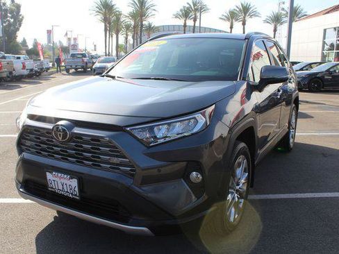 Certified 2021 Toyota RAV4 Limited FWD image 5