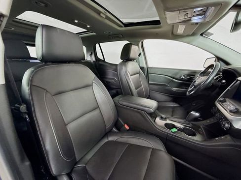 Used 2019 GMC Acadia SLT image 32