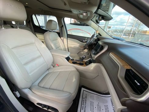Used 2017 GMC Acadia Denali w/ Technology Package image 28