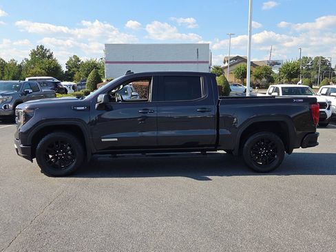 Used 2024 GMC Sierra 1500 Elevation w/ X31 Off-Road Package AWD/4WD image 4