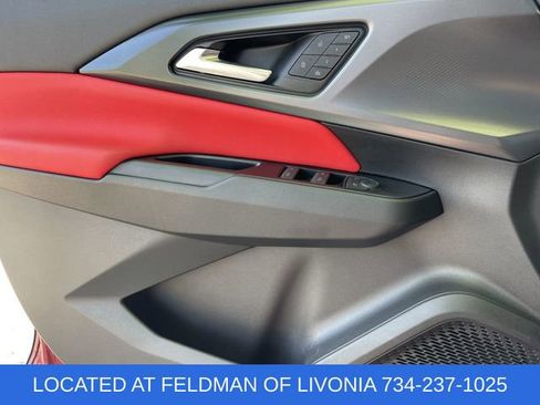 Used 2025 Chevrolet Equinox EV RS w/ Convenience Package II FWD image 22