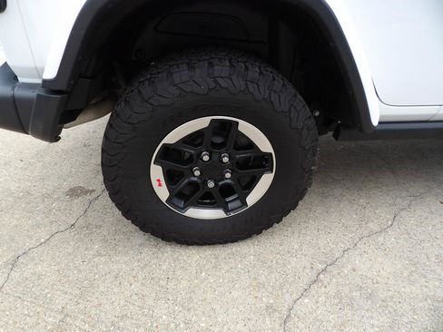 Used 2020 Jeep Wrangler Unlimited Rubicon image 25