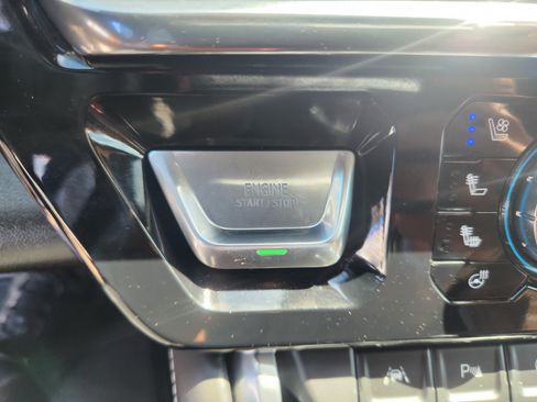 Used 2025 GMC Sierra 1500 Denali Ultimate AWD/4WD image 31
