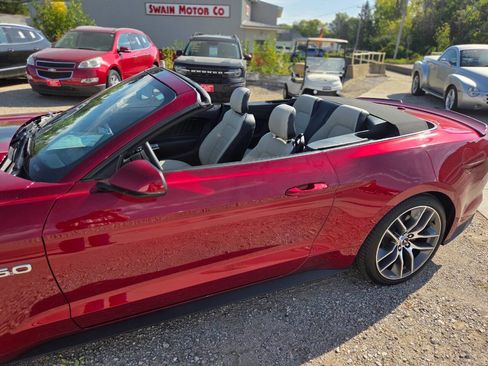 Used 2017 Ford Mustang GT Premium image 23