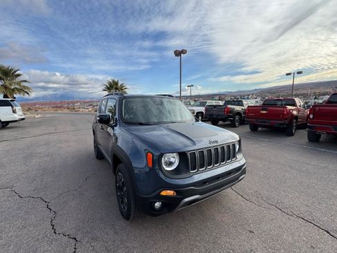Certified 2023 Jeep Renegade Latitude image 7